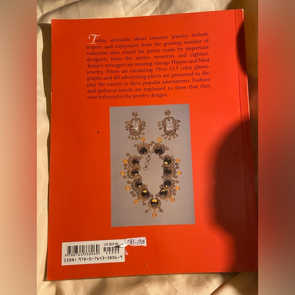 Popular Jewelry Book #D - Picture 2 of 2